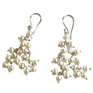 Pendientes de Perlas de Agua Dulce de Plata de Ley 925 Hechos a Mano por Navya Craft para Mujer, Regalo de Navidad o San Valentín para Esposas - Product Image 1