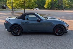 Mazda MX-5 Miata Club 2021 Usado en Excelentes Condiciones - Product Image 6