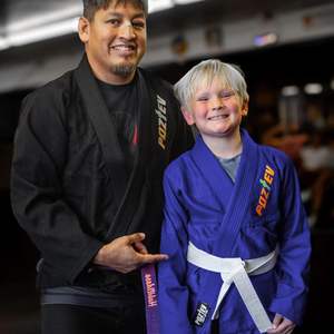 Logotipo personalizado ligero BJJ Gi Premium Brazilian Jiu Jitsu Kimono duradero artes marciales Grappling uniforme para entrenamiento lucha niños - Product Image 6