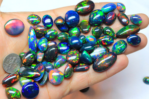 Opale noire éthiopienne attrayante, pierre précieuse de forme mixte, Welo, jeu de couleurs brillant, opales noires, pierres d'opale en vrac, cabochon d'opale - Product Image 4