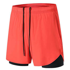 กางเกงขาสั้นออกกำลังกายแบบ2 in 1สำหรับผู้ชายประกอบด้วยกางเกงรัดรูปด้านในและชั้นนอกแห้งเร็วเพื่อความสบายสูงสุด - Product Image 1