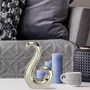 Sculpture moderne en métal faite à la main, design abstrait pour la nouvelle table de bureau à domicile, mariage décoratif pour Pâques - Product Image 3