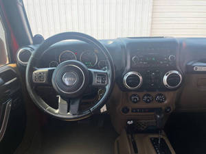 รถยนต์มือสองคุณภาพดีราคาประหยัด ปี 2012 แอคูรา TS-X สปอร์ต พวงมาลัยซ้าย - Product Image 2