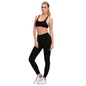 Nueva llegada Top Trending Conjunto de yoga para mujer Logotipo personalizado Patrón sólido Tallas grandes con bolsillos - Product Image 3