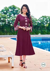 Rayón bordado étnico Kurtis para damas colección de vestidos largos para venta en línea - Product Image 3