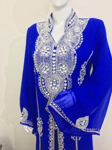 Nuevo y Elegante Kimono Abaya Kaftan de Georgette Ligero con Bordado de Lujo para Mujer Musulmana, para Cualquier Ocasión, Hecho a Mano - Product Image 3