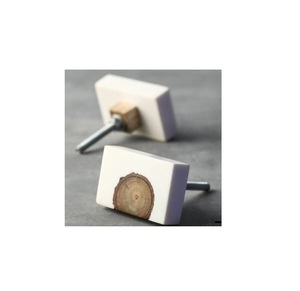 Boutons en résine de bois de haute qualité au profil élégant, design haut de gamme, couleur personnalisée pour les armoires de chambre à coucher, décoration de meubles - Product Image 1
