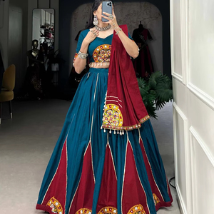 Dernier Designer Pur Rayonne Coton Gamthi Patch Travail Lehenga Choli Par FabZone - Product Image 1