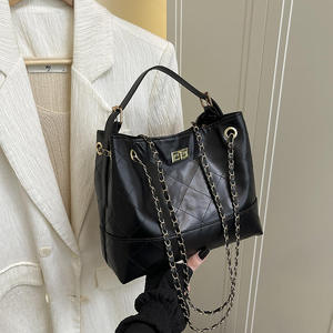 Sac à bandoulière de luxe pour femme en cuir véritable, idéal pour le shopping, les affaires et les voyages - Product Image 3