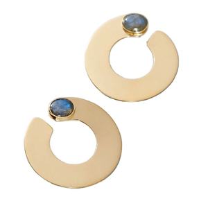 Boucle d'oreille en métal doré dernière arrivée vente en gros couleur personnalisée ensemble de boucles d'oreilles pour femmes - Product Image 1