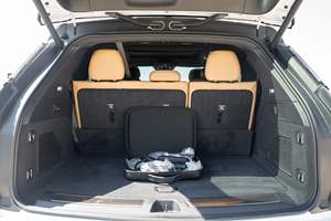 Escalade IQ Sport 2 2025, Doble Motor, Tracción en las Cuatro Ruedas, Dirección en las Cuatro Ruedas, Equipamiento de Alta Gama - Product Image 6