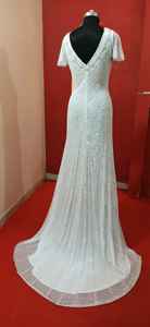 Robe de mariée de luxe longue jusqu'au sol, robe de mariée entièrement perlée, travail de luxe fait à la main - Product Image 2