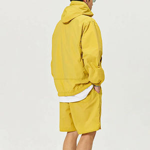 Personalizado de los hombres de alta calidad Steeetswear pantalones cortos y chaqueta de manga larga 2 piezas Sweatsuit Nylon media cremallera cortavientos conjunto corto - Product Image 6