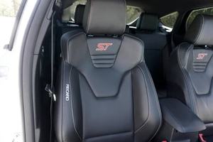 Ford Focus ST 2018 IMPECABLE, Transmisión Manual de 6 Velocidades, Paquete ST3, Listo para Enviar - Product Image 3