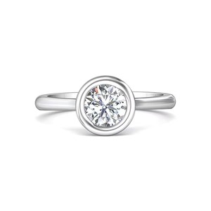 Bague solitaire élégante avec diamant rond de laboratoire de 0,90 ct, qualité F-VS2, sertie clos, style classique, en or massif 14 carats, pour fiançailles - Product Image 2