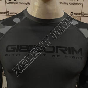 Camisa de compresión de manga corta UPF 50 con logotipo personalizado Rash Guard Mma Impresión de sublimación de protección UV para hombres - Product Image 3