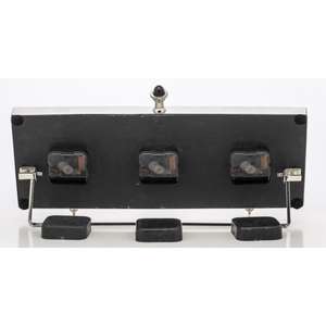 Reloj de Escritorio Decorativo de Metal con Base, Reloj de Mesa con Acabado Brillante para Decoración del Hogar - Product Image 2