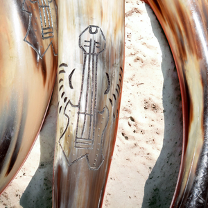 Cuerno vikingo artesanal para beber Accesorio tallado medieval duradero Recipiente decorativo histórico para manualidades naturales de Mead Ale - Product Image 2