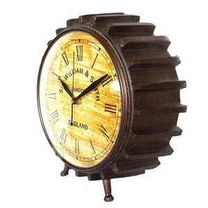 Reloj de mesa de diseño antiguo, decoración náutica y de mesa de diseñador, hecho de madera - Product Image 1