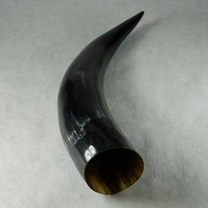 Cuerno vikingo para beber Vino Cuerno para servir Bartender Choice Royal Drinking Horn Precious Drinking Choice para ocasiones navideñas - Product Image 1