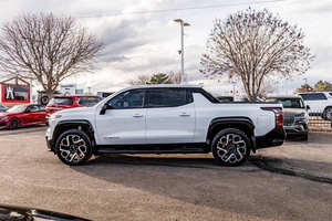 เชฟโรเลต ซิลเวอราโด อีวี ปี 2024 สภาพดีเยี่ยม มือสอง - Product Image 4