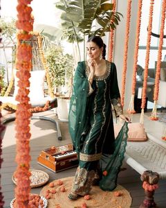 ชุดสูทผ้าไหมไชน์ที่สง่างามสำหรับผู้หญิงปักเลื่อมงานปักและงานตัดเย็บขอบลูกไม้เหมาะสำหรับงานปาร์ตี้และงานรื่นเริง - Product Image 1