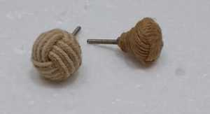 Pomo de resina hecho a mano de lujo con acento de latón para armarios de cocina, cajones, armarios y herrajes para muebles de madera - Product Image 6