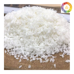 Copos secos de carne de coco pequeños triturados medianos con alto contenido de grasa de coco desecado rallado utilizados en salsas de cocina y procesamiento de alimentos - Product Image 4