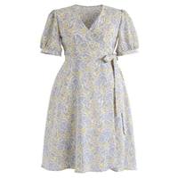 Robes élégantes et luxueuses pour femmes