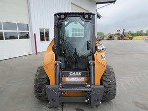 Minicargadora de servicio pesado Case SR210B, equipo de construcción compacto en stock con precio mayorista y entrega inmediata - Product Image 2