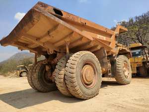 (Usagé : PRIX NÉGOCIALE) Camion benne lourd KOMATSU HD785-3 / Capacité de charge : > 50T / Poids du camion : 31000 kg / Poids brut : 53860 kg - Product Image 5