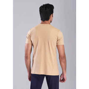 Camiseta personalizada para hombre 100% algodón estilo formal Impresión digital con etiquetas de logotipo y marca a granel y stock mixto disponible - Product Image 6