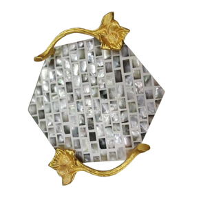 Plateau de service en résine durable vintage avec poignée en forme de feuille incrustée de nacre pour les collations à café Resorts à usage décoratif - Product Image 5