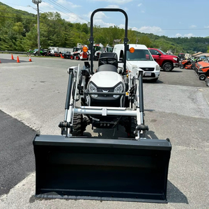 รถแทรกเตอร์ล้อยาง B-o-b-c-a-ts CT1021 รุ่นปี 2025 พร้อมห้องโดยสารแบบมีระบบทำความร้อน ชุดอุปกรณ์สำหรับใช้งานบนถนน สภาพใหม่เอี่ยม เครื่องยนต์ด้านหลัง - Product Image 1