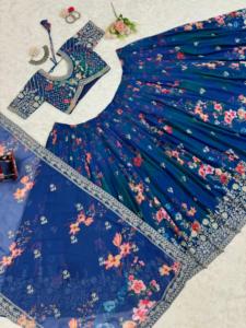 Vêtements de mariage de créateur Lehenga Choli avec fil et séquence - Product Image 2