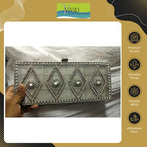 Sac de soirée léger de luxe en métal perlé avec doublure en soie, bandoulière et fermeture à fermoir pour femme, idéal pour mariage et fête - Product Image 2