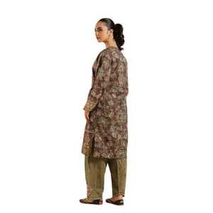 Tenue Shalwar Charizma Moderne et Élégante en Soie Georgette pour Femmes, Style Ethnique Pakistanais, pour Mariage, Fête, Coupe Ajustée - Product Image 4
