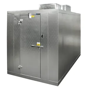 ตู้แช่แข็งแบบเดินเข้าได้สำหรับครัวเชิงพาณิชย์ในร่ม Master-Bilt QSF814-C ขนาด 8'x14' พร้อมพื้นสูง 6'7 ฟุต - Product Image 1