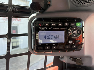 Cargadora compacta Kubota SSV75 de 74HP con elevación vertical hidráulica, envío gratuito a EE. UU. y Canadá - Product Image 6