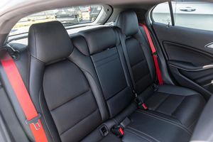 MERCEDES-AMG GLA45 d'occasion 2019, conduite à gauche/droite - Product Image 6