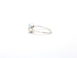 Bagues en argent sterling 925 les plus exigeantes Bagues en argent howlite naturel Bijoux en pierres précieuses Bagues personnalisées Prix de gros du fabricant - Product Image 5