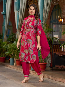 Colección de ropa india y pakistaní de primera calidad, candelabro, estampado de lámina modal, conjunto de Kurti con encaje Stanton Bottom Chi-non Dupatta - Product Image 5