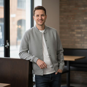 Nouvelle arrivée 2025 Veste universitaire 100% laine pour homme Couleur unie Poids lourd Surdimensionnée Confortable Respirante veste universitaire homme - Product Image 5