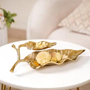 Bandeja de Metal con Diseño de Hoja de Ginkgo de Gran Calidad a un Precio Razonable, Color Dorado, con Diferentes Tamaños de Hoja - Product Image 3