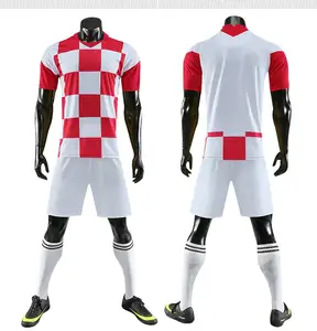 Uniforme de futebol Fabricantes e fornecedores por atacado de kit de uniformes esportivos de equipes com padrão personalizado de alta qualidade