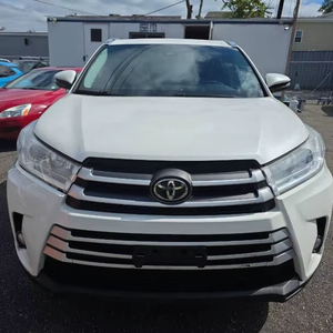 2019 Toyota Highlander XLE - Product Image 1