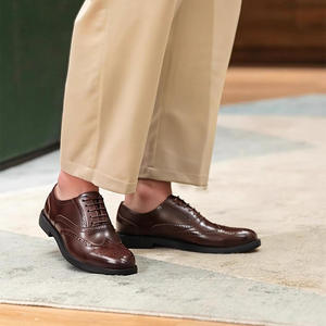 Calzado de vestir formal para hombre, de cuero genuino de primera calidad, con costuras duraderas para un uso prolongado. - Product Image 5