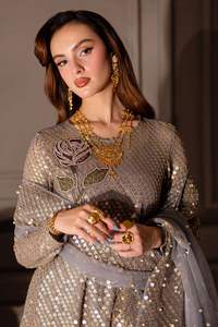 ชุดราตรีหรูหราของผู้หญิงทำด้วยมือด้วยพลอยเทียมและจีบสำหรับงานแต่งงานและงานทางการ - Product Image 5