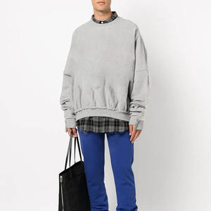 Sweat-shirt à capuche personnalisé avec col rayé, style universitaire, col rond, appliqué brodé, bordure contrastée pour l'hiver - Product Image 2