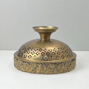 ชามผลไม้ทองเหลืองมีฐานส่วนขององุ่นและเถาวัลย์ไม้ Design1970s หรูหราขนาดกลางศตวรรษที่บ้านในฟาร์มของขวัญจากไร่สไตล์โบฮีเมียน - Product Image 5